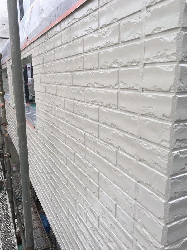 静岡県富士市　外壁塗装　コーキング工事　3度塗り　エスケー化研　プレミアムシリコン