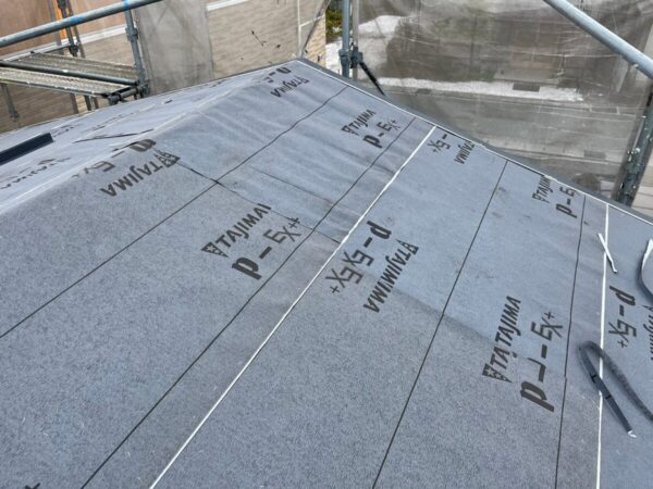 スレート屋根の塗装はNG！？屋根カバー工法をオススメするワケとは（2）