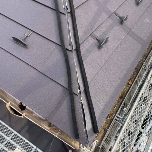 静岡県駿東郡小山町　瓦屋根葺き替え工事　ガルバリウム鋼板横葺き（2）