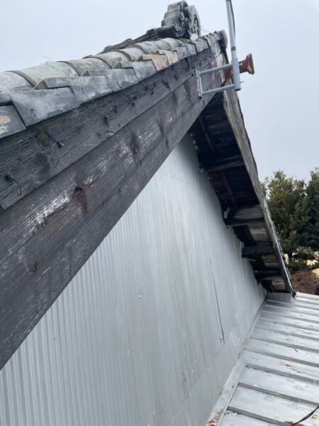 静岡県榛原郡吉田町　破風板板金　屋根を強くしていきます！（1）