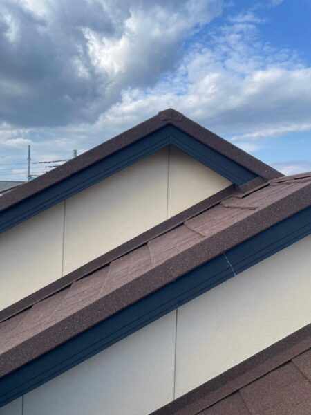 静岡県伊豆の国市中條　コロニアル屋根カバー工事　棟下地を変えました！（4）