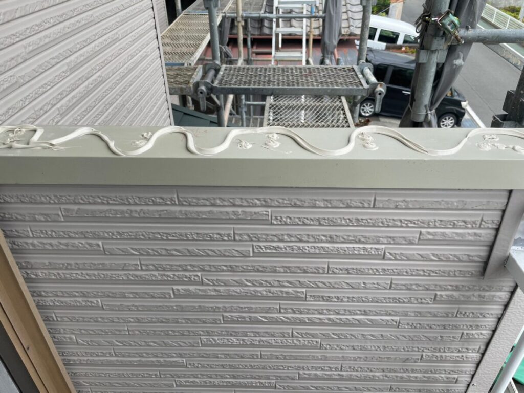 静岡県富士市今泉　外壁カバー工事　バルコニーは塗装とカバーで仕上げます！（2）