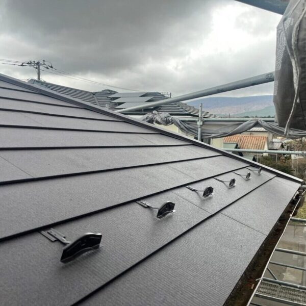 雨漏りしにくい金属屋根の葺き方とは？おすすめの屋根材もご紹介！（2）