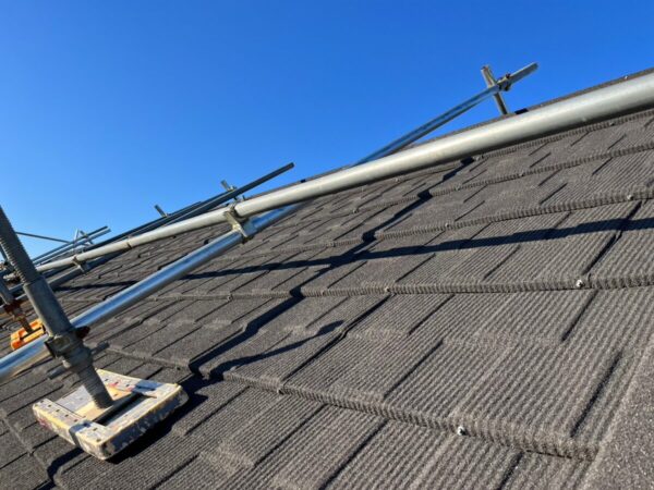 雨漏りしにくい金属屋根の葺き方とは？おすすめの屋根材もご紹介！（9）