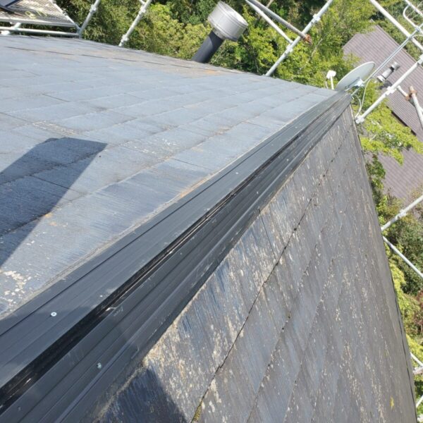 静岡県裾野市須山　屋根部分補修工事　強風で飛ばされた棟板金（2）