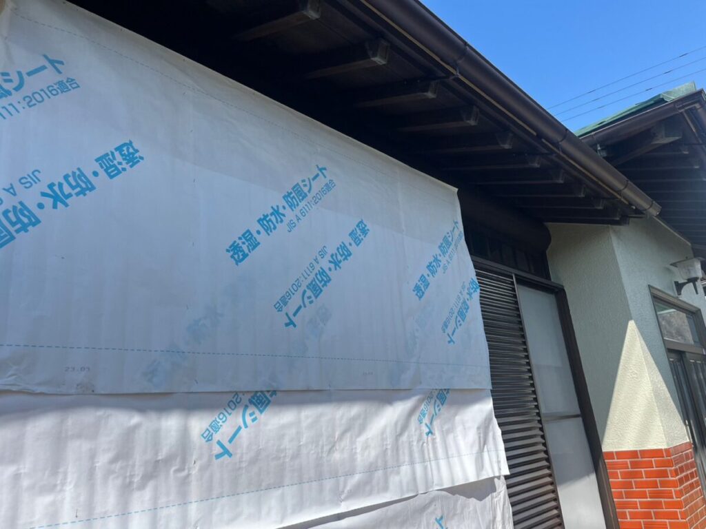 静岡県富士市桑崎　瓦屋根葺き替え工事　戸袋を自作します！（2）