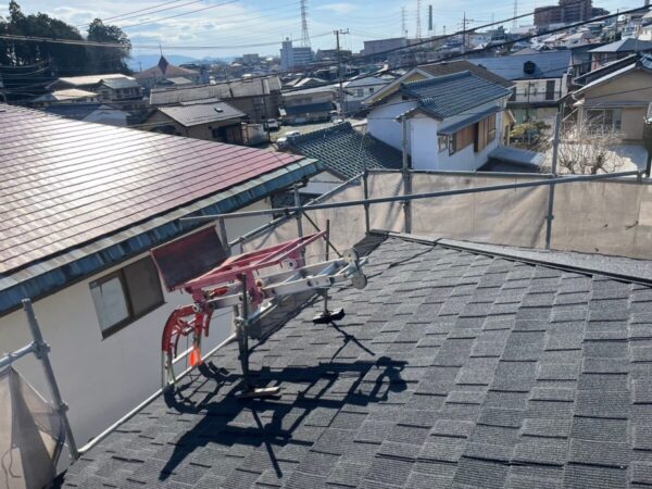 静岡県三島市徳倉　雨漏りしたコロニアル屋根をセネターでカバー！（7）