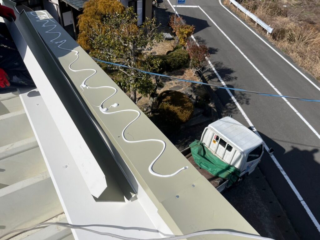 静岡県富士宮市半野　折板屋根の雨漏り修理（6）