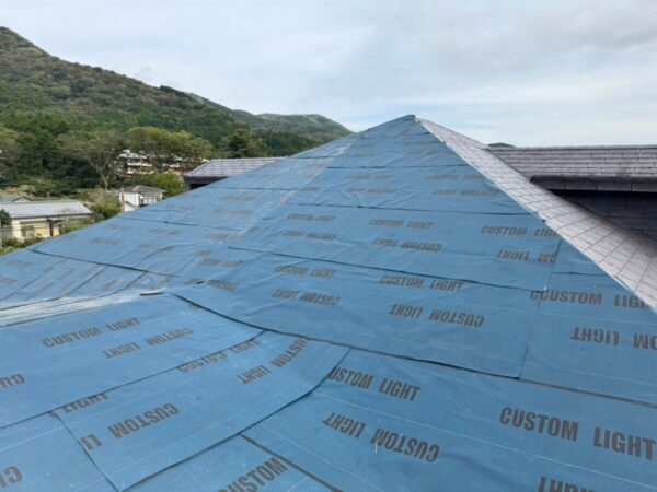神奈川県足柄下郡箱根町・カバー工法②野地板の増し張りによる補修〜防水シート施工6