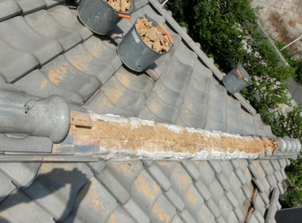 瓦屋根が雨漏りする原因｜プロが見分ける劣化サインと正しい対処法7