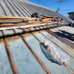 富士宮市西小泉町・屋根葺き替え工事①錆が目立つトタン屋根の工事前無料調査6