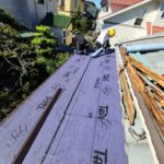 富士宮市西小泉町・屋根葺き替え工事②屋根解体と野地板・防水シート施工11