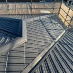 静岡県富士宮市　A様邸　屋根カバー工事　新しい屋根材を取り付けて完工しました！