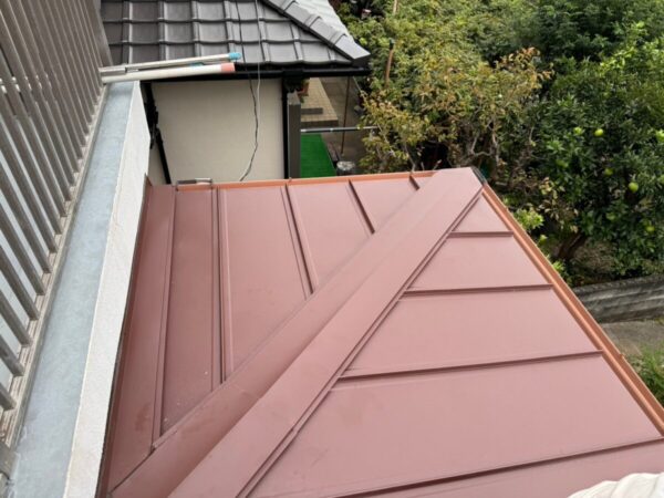 静岡県三島市 U様邸 下屋根 葺き替え工事 新しい屋根材に最適なのは?