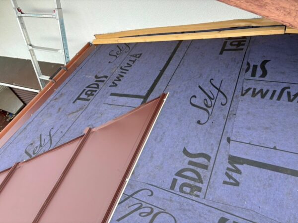 静岡県三島市 U様邸 下屋根 葺き替え工事 新しい屋根材に最適なのは?