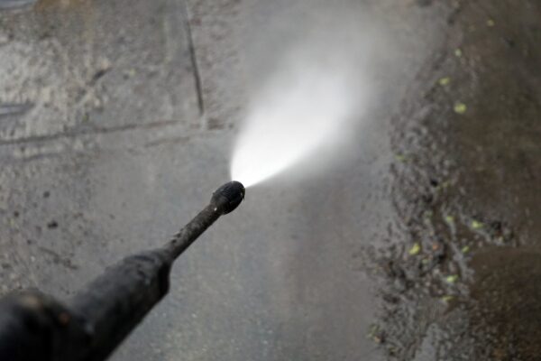 外壁塗装における下地処理とは?主な作業内容や重要な理由を解説