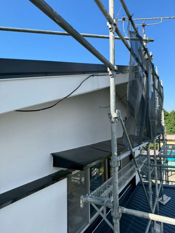 静岡県富士宮市　Y様邸　破風板の張り替え工事　下地材～新しい破風板を設置して施工完了！