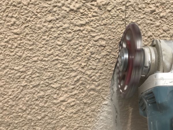 外壁塗装における下地処理とは？主な作業内容や重要な理由を解説