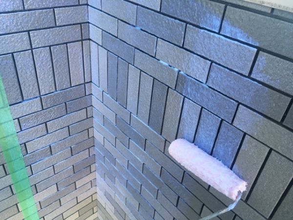 外壁塗装におけるクリア塗装って何？適している外壁や注意すべきポイントとは？