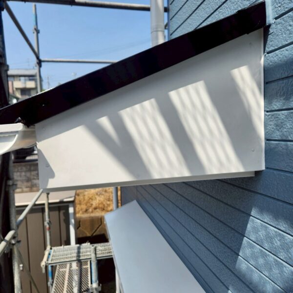 静岡県三島市 O様邸 付帯部補修 庇 カバー工法のメリットとは?