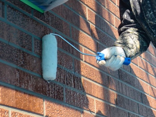 外壁塗装におけるクリア塗装って何？適している外壁や注意すべきポイントとは？