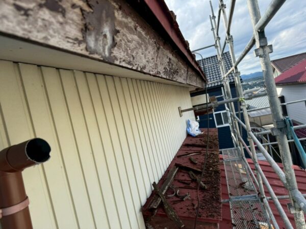 静岡県富士宮市　O様邸　破風板補修　板金巻き　現地調査でわかることは？