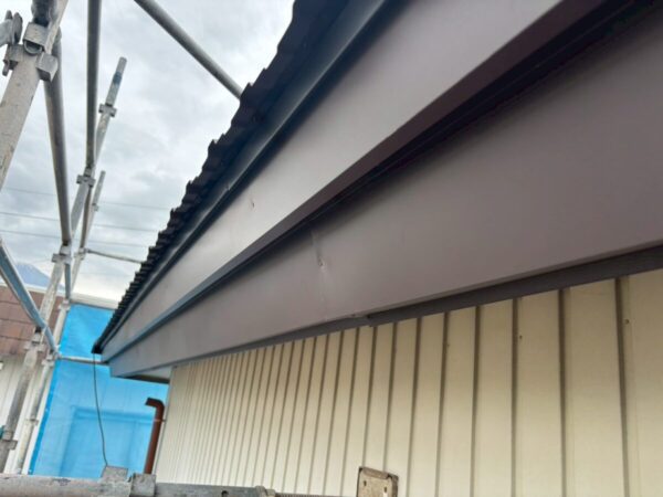 静岡県富士宮市　O様邸　破風板補修　ガルバリウム鋼板を被せて施工完了！