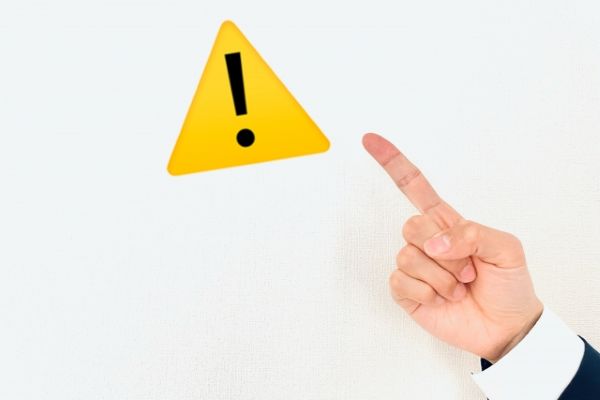 外壁にひび割れができる原因とは？放置した場合のリスクと早めに対処すべき理由