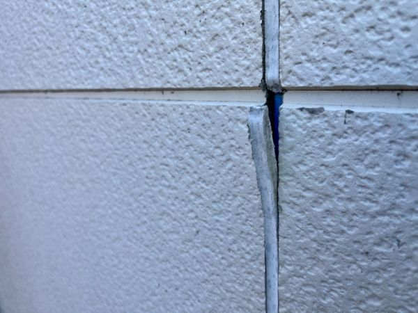 コーキングの劣化症状にはなにがある？放置が招く住宅トラブルとは？
