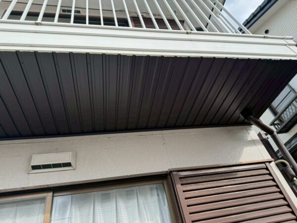 静岡県沼津市　H様邸　軒天張り替え工事　新しい軒天材施工で美観と防水性に優れた軒天が完成