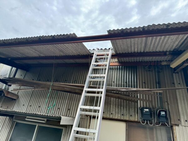 静岡県沼津市　A様邸　大波スレート交換工事　一部の交換で雨漏りが解消