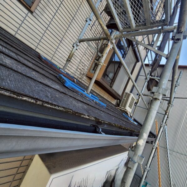 静岡県富士宮市　K様　3階建て建物　外壁工事　足場の設置から工事開始しました！